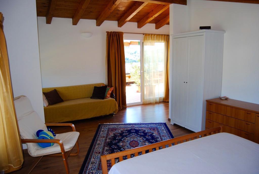 Ai Colli B&B Salò Cameră foto